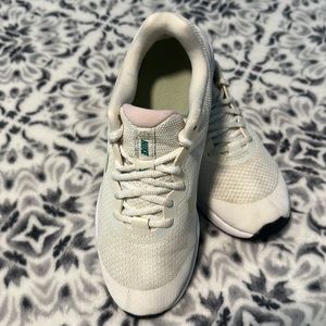 Girls Nike Sneakers US Size 5Y - UK Size 4.5